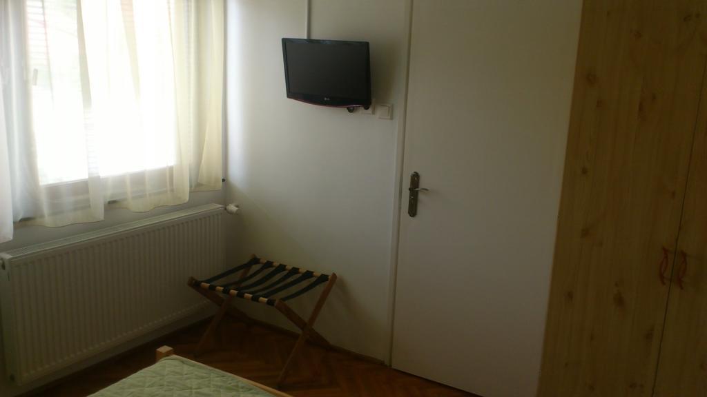 Roxanna Apartman Gyula Habitación foto