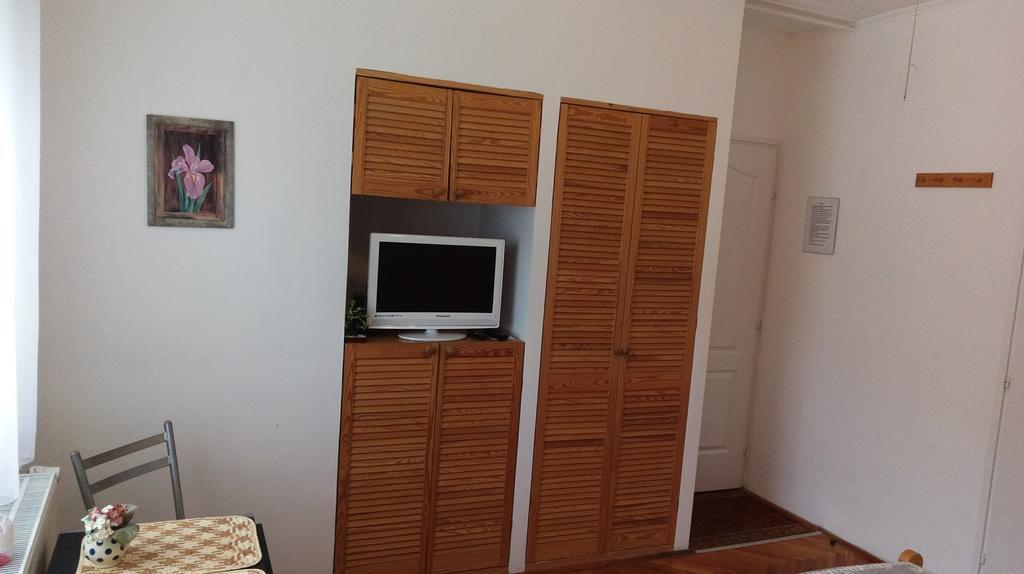 Roxanna Apartman Gyula Exterior foto
